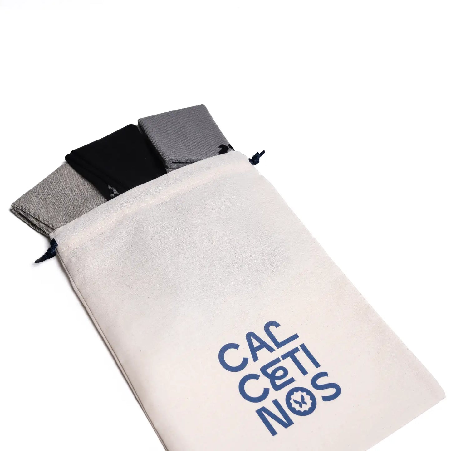 Ahorrar con packs de calcetines de compresión 3x2, ideal para un regalo